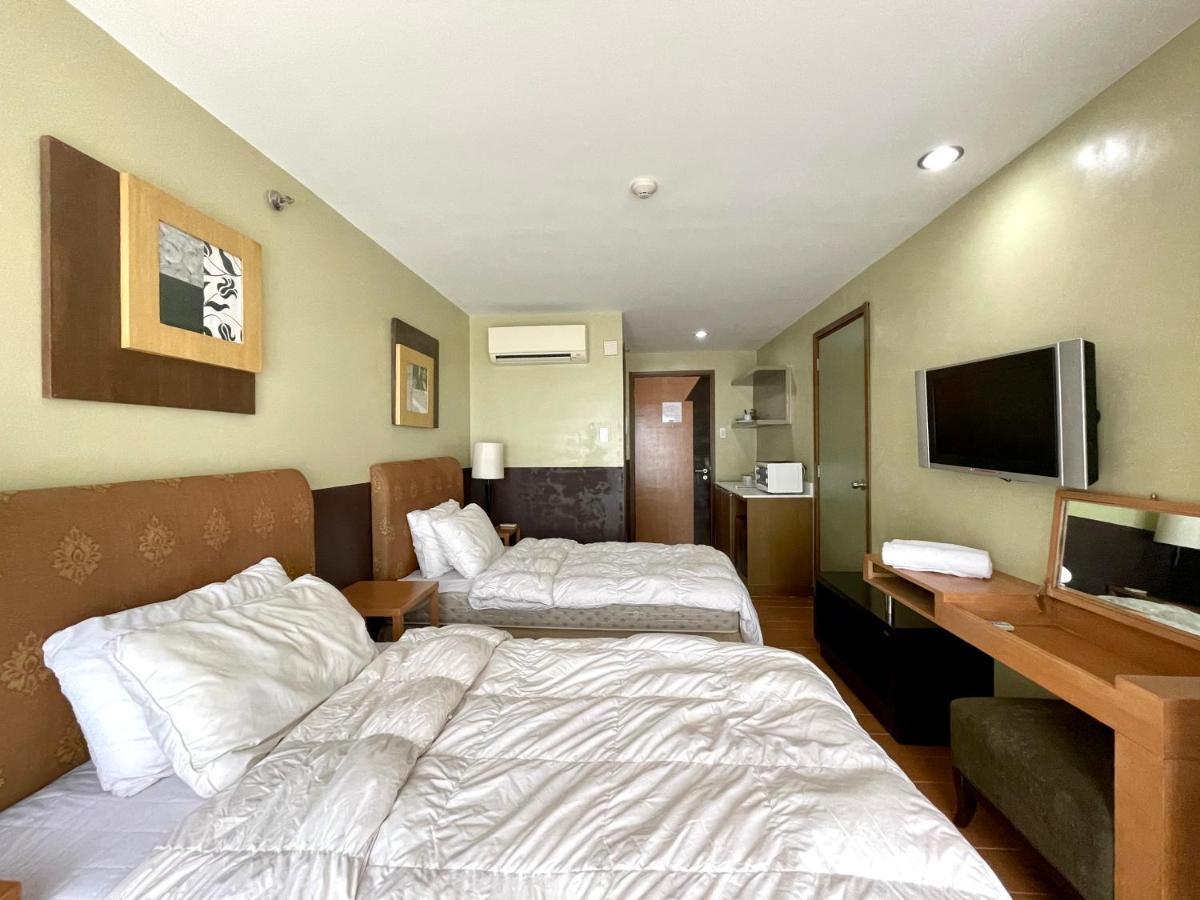 One Tagaytay Place Private Residences Tagaytay City Extérieur photo