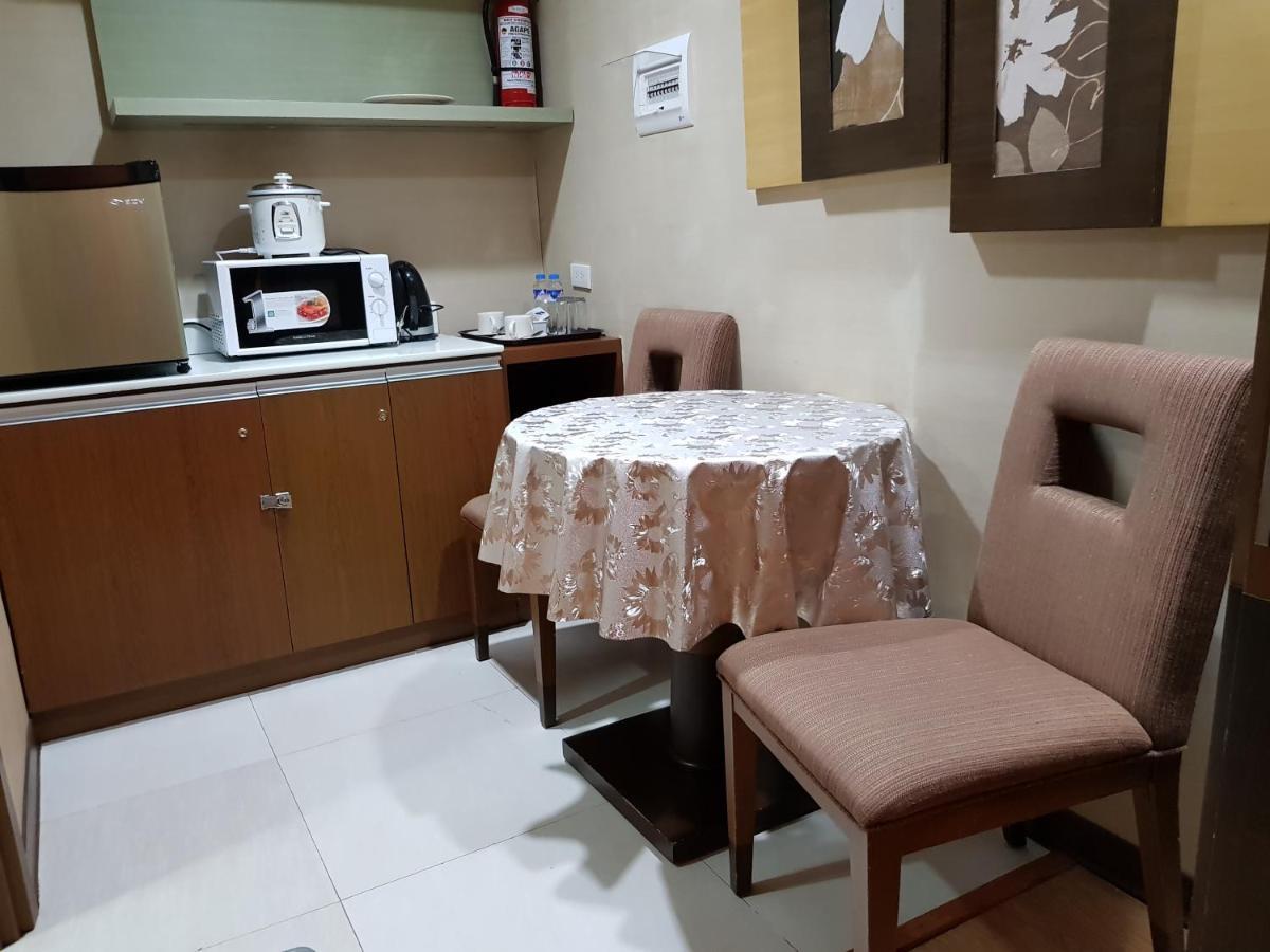 One Tagaytay Place Private Residences Tagaytay City Extérieur photo