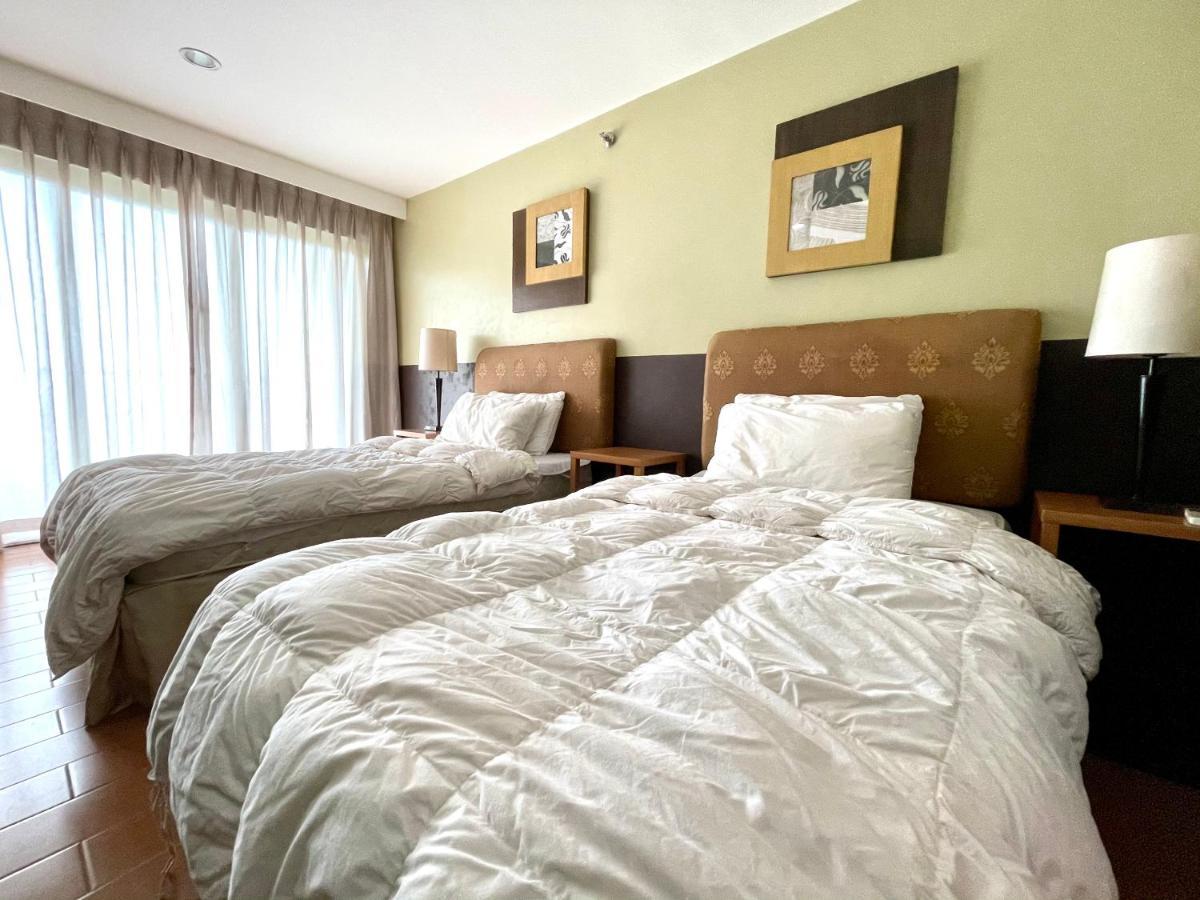 One Tagaytay Place Private Residences Tagaytay City Extérieur photo