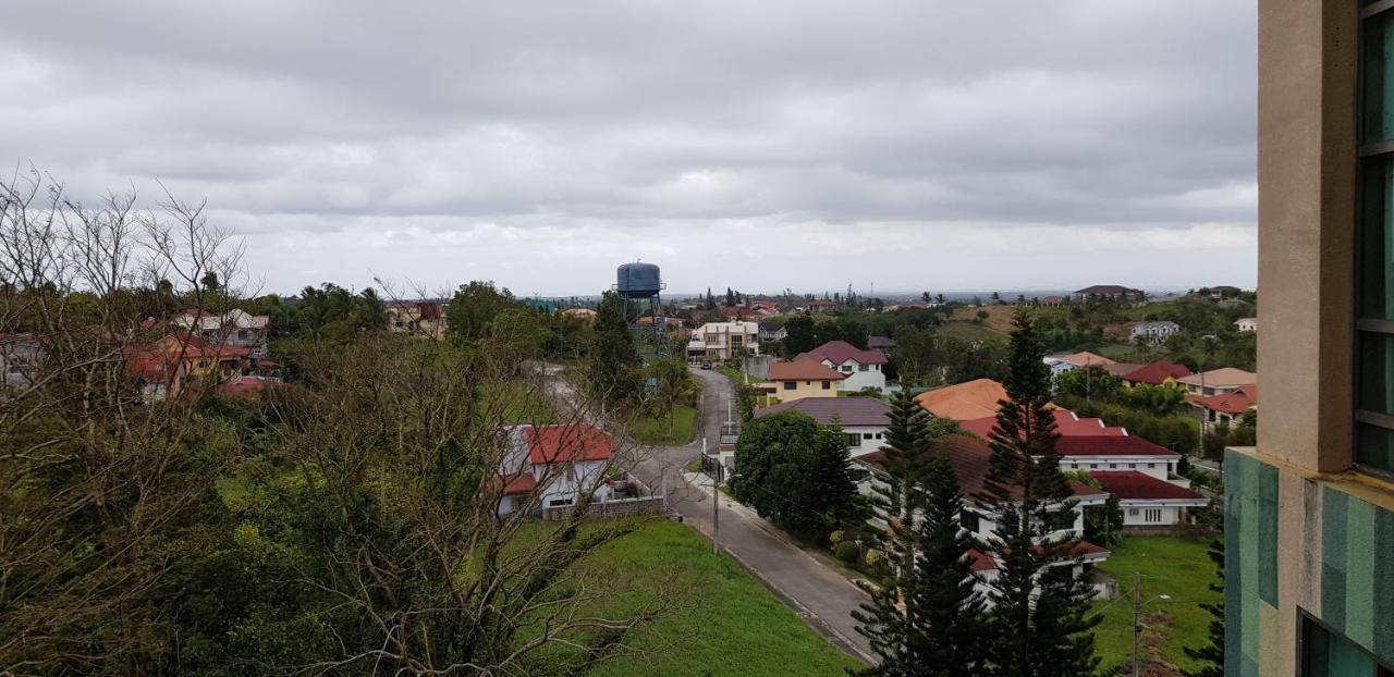 One Tagaytay Place Private Residences Tagaytay City Extérieur photo