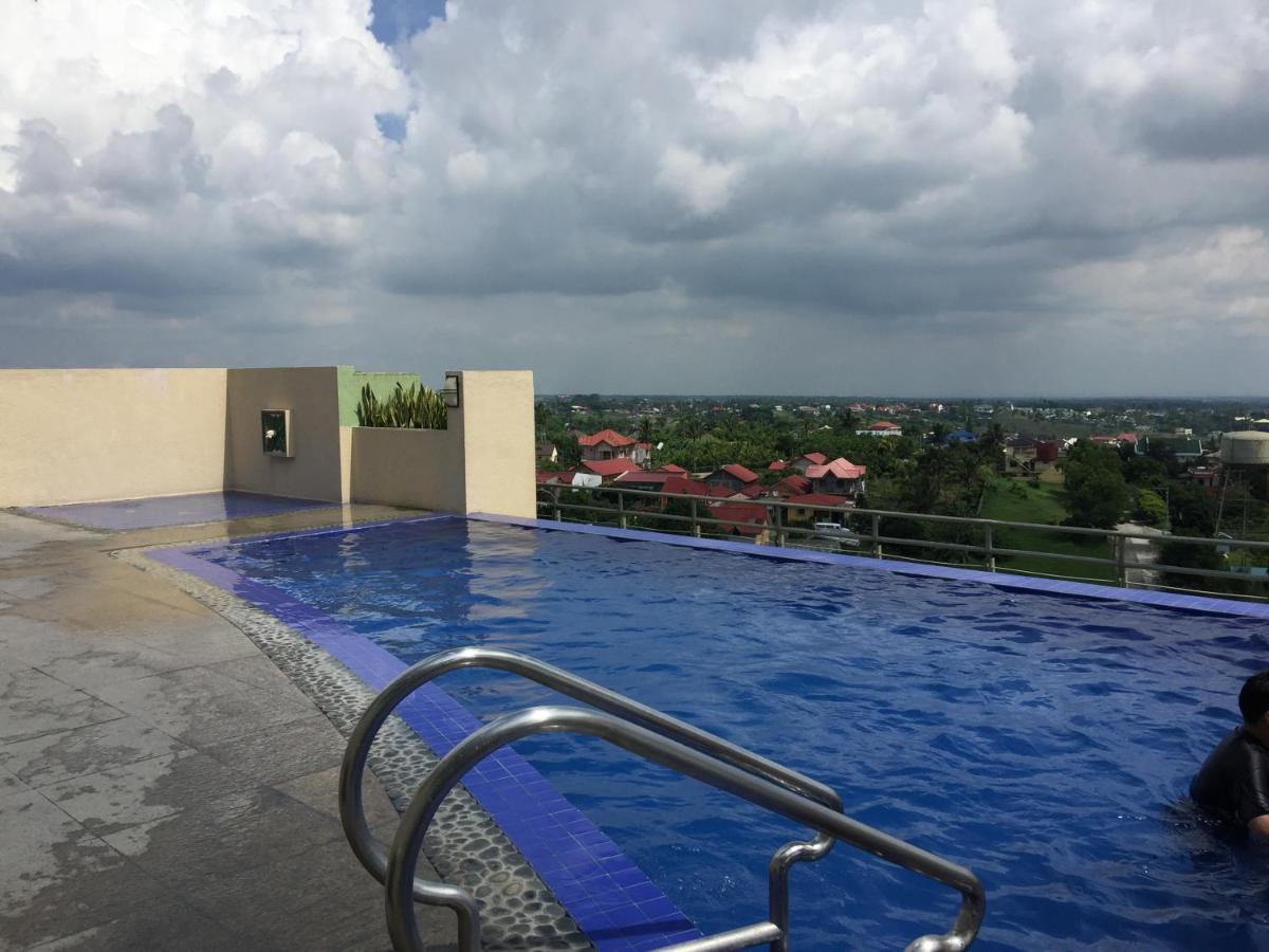 One Tagaytay Place Private Residences Tagaytay City Extérieur photo