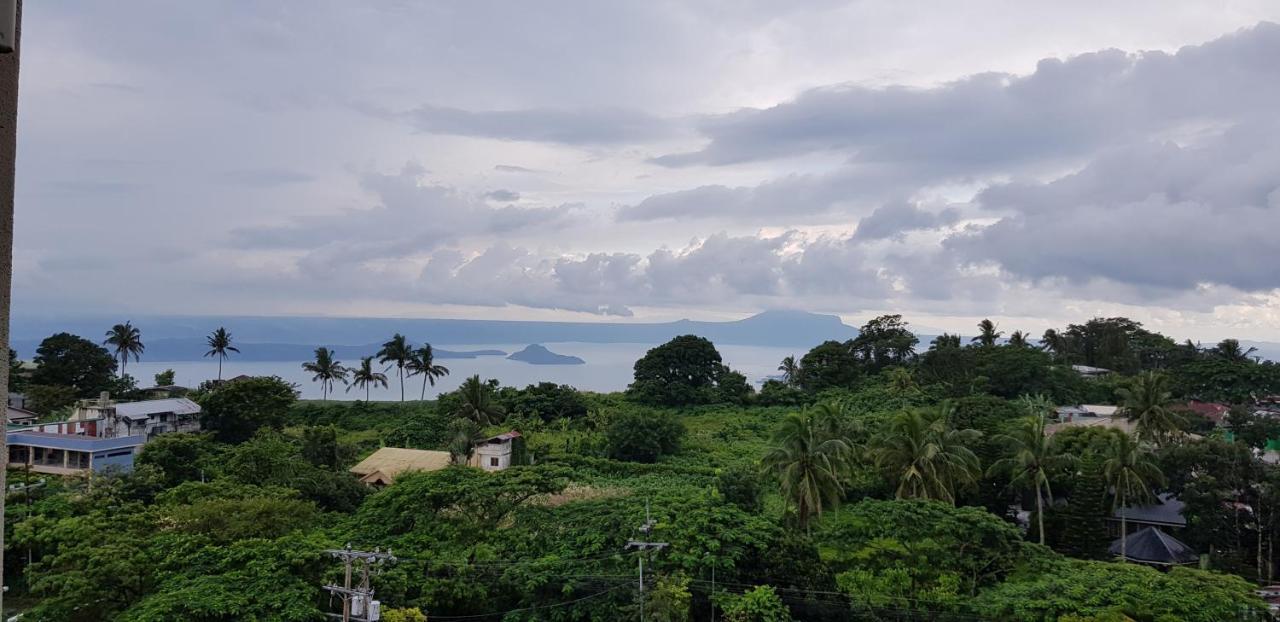 One Tagaytay Place Private Residences Tagaytay City Extérieur photo