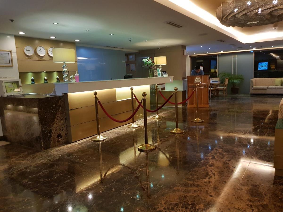 One Tagaytay Place Private Residences Tagaytay City Extérieur photo