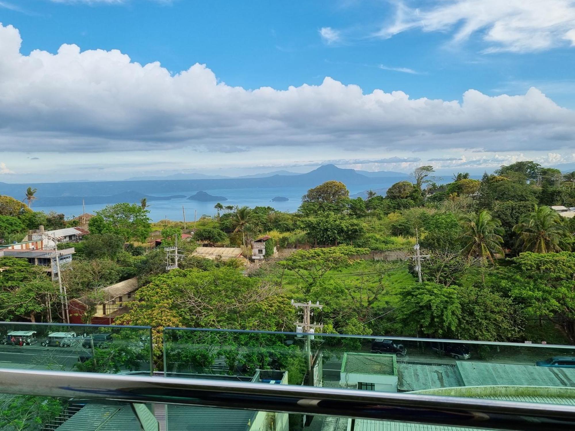 One Tagaytay Place Private Residences Tagaytay City Extérieur photo