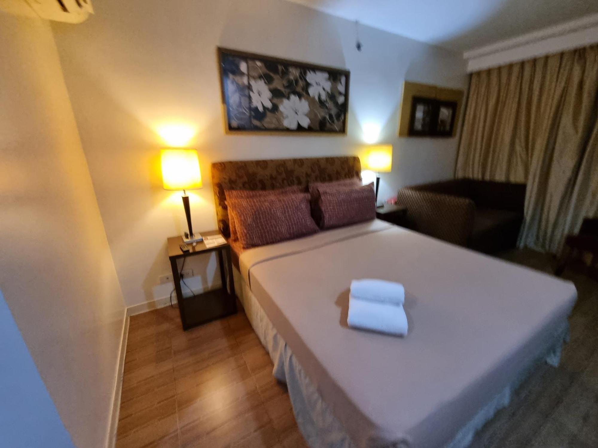 One Tagaytay Place Private Residences Tagaytay City Extérieur photo