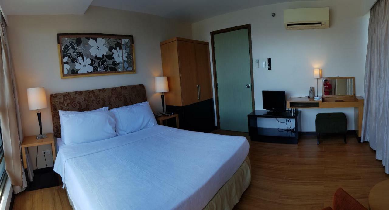One Tagaytay Place Private Residences Tagaytay City Extérieur photo